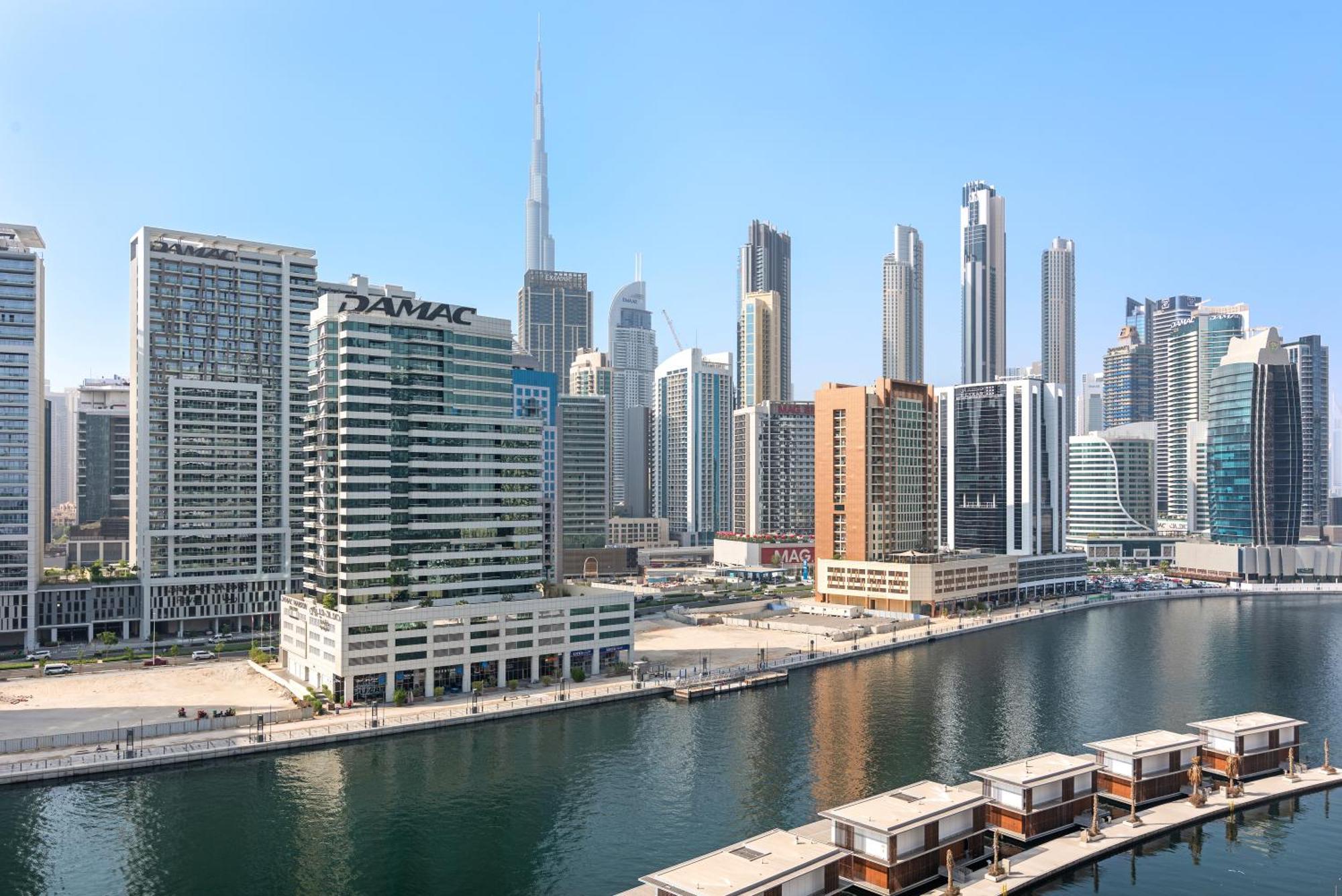 Furnished Apartment Binghatti Canal - Burj Khalifa View, Dubai Exterior photo